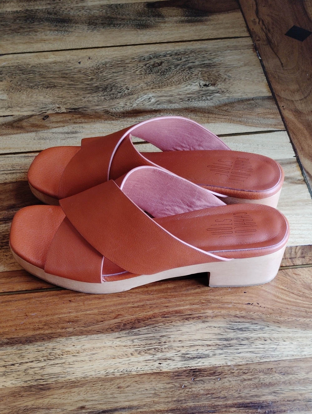 Charlotte Stone Burnt Orange Leather Criss Cross Slide Wooden Platform Sz 8 - Picture 3 of 5
